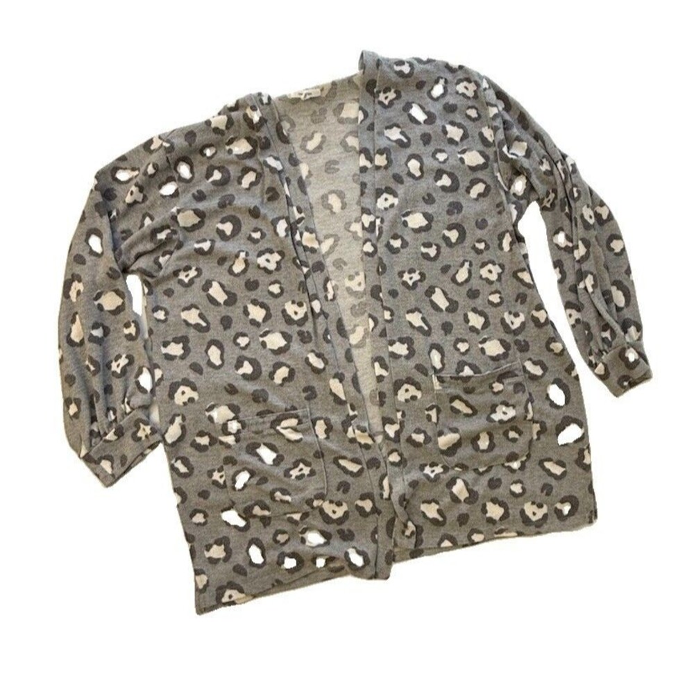 Maurices XL Gray Leopard Print Cardigan Open Front Pockets Animal Print